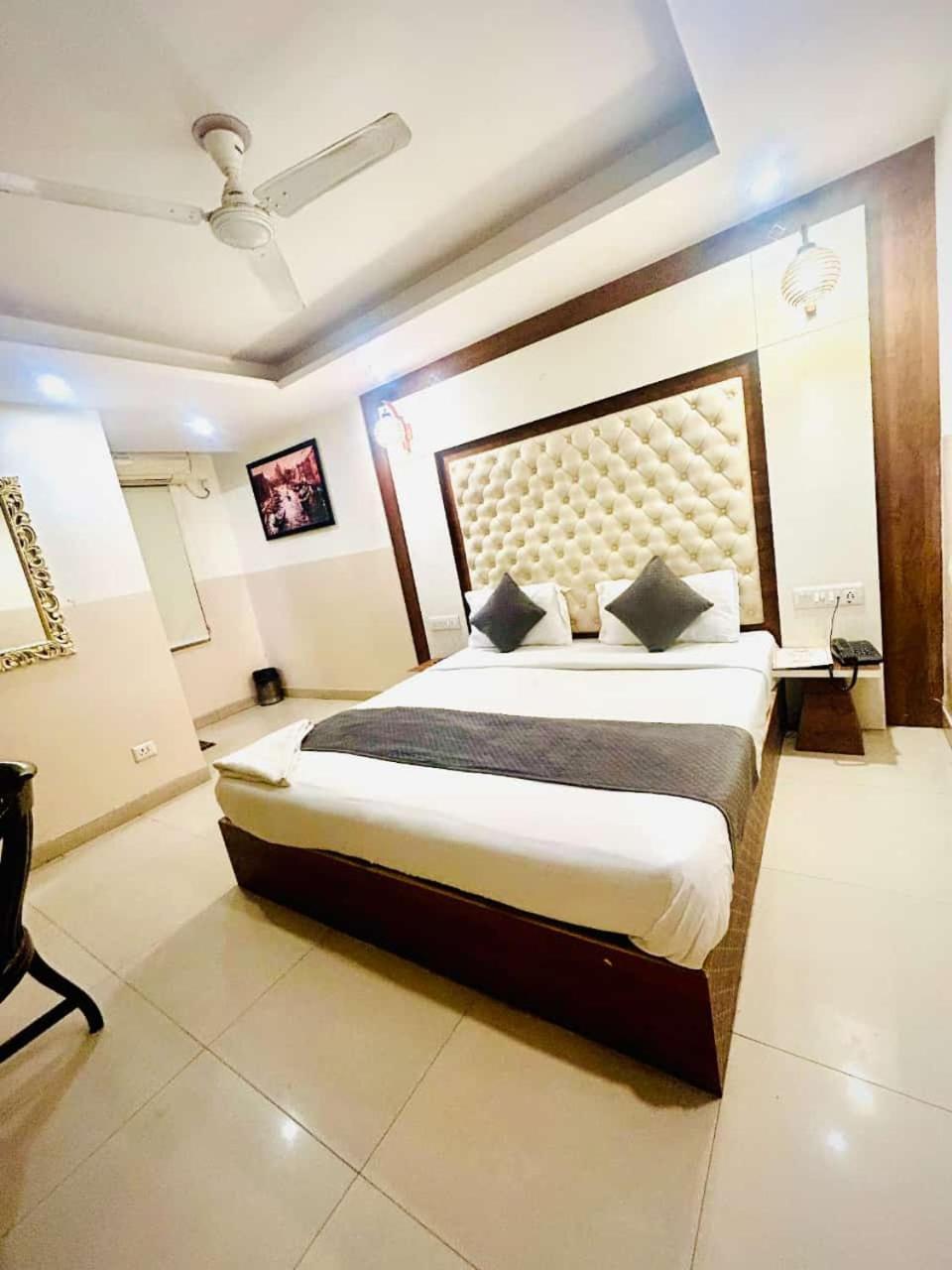 Hotel Airport City นิวเดลี ภายนอก รูปภาพ