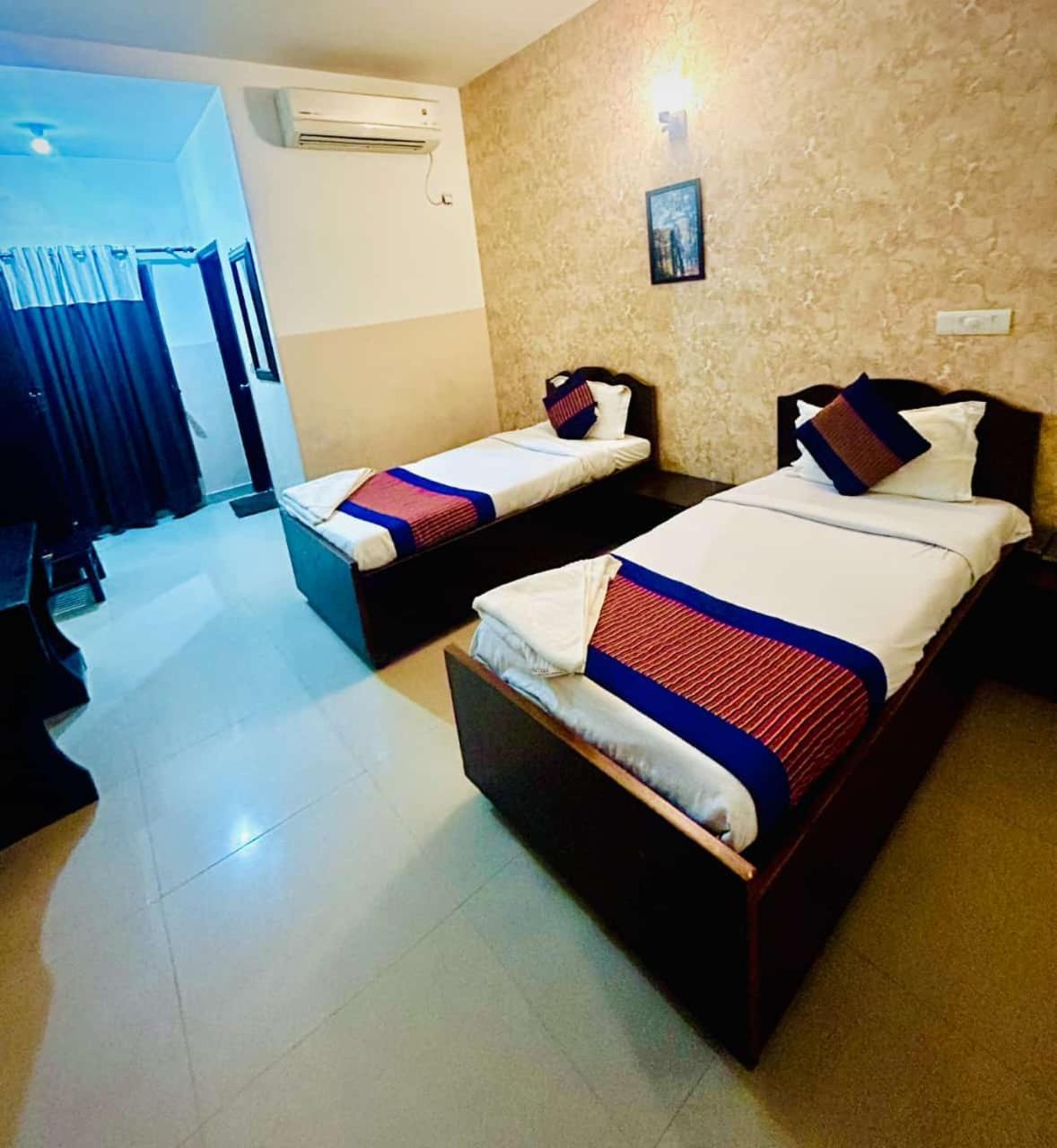 Hotel Airport City นิวเดลี ภายนอก รูปภาพ
